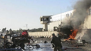 AFGANİZTAN'DAKİ ABD ÜSSÜNDE PATLAMA!