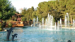 KADIKÖY'ÜN PARKLARI YENİLENİYOR