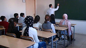 3592 ÖĞRETMEN GÖREVE İADE EDİLDİ