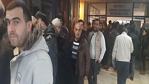 BAŞBAKAN:DÜN 15 MİLYAR LİRA GİRDİ