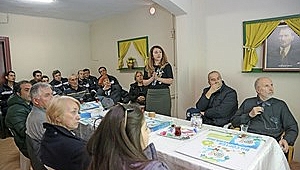 ÇÖPLER ÇİÇEK AÇIYOR