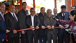 SİYASETÇİLER TURUNCU'DA BULUŞTU