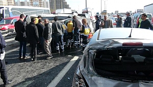 TEM'DE ZİNCİRLEME KAZA!