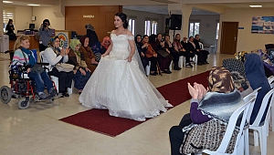 TUZLA BELEDİYESİ DEFİLEYE EV SAHİPLİĞİ YAPTI