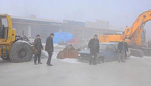 Soğuklardan Dolayı Kanalizasyon Patladı, Sanayi Sitesi Buz Tuttu