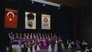 Belediye korosu “Bir Nefes Aşk” dedi