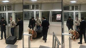 Sınırdan Geçirmeye Çalıştığı Bavuldan Çıkan Şoke Etti