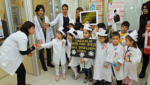 14 Mart Tıp Bayramın'dan kreş öğrencilerinden anlamlı ziyaret