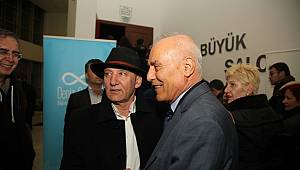 Altınok Öz 'Deniz 70 yaşında' konserine katıldı