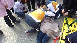 Ataşehir'de Yoldan Geçen Vatandaş TIR'ın Altında Kaldı