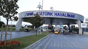 Atatürk Havalimanı'nda bıçaklı kavgada kan döküldü