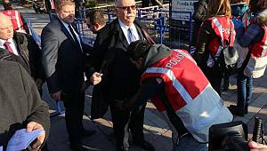 Belediye Başkanı polis tarafından aranınca...