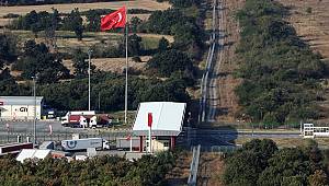 Bulgar göstericiler sınırı kapattı