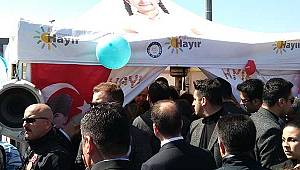 Erdoğan 'Hayır' çadırını ziyaret etti