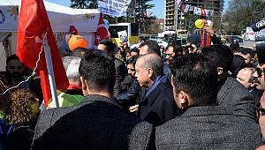 Hayır Standında Evet'i Anlattı