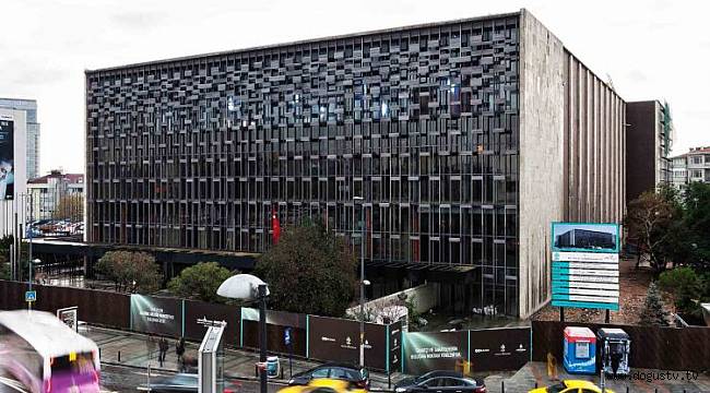 9 Yıldır Boş Olan AKM'nin 58 Çalışanı Akşama Kadar Oturup Maaş Alıyor