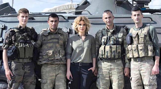 Gülben Ergen'in Asker Ziyareti Fotoğrafında Dikkat Çeken Detay