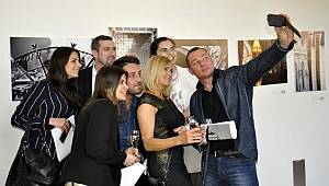 İki Ulus Bir Kamerada Buluşuyor