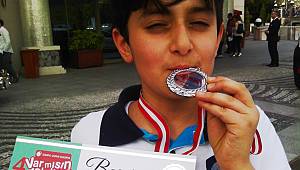 Ahmet Şimşekli Ali Ercan, Zeka Oyunlarında İstanbul ikincisi oldu.