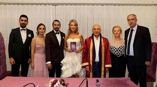 BAŞKAN ALTINOK ÖZ PERSONELİNİN MUTLULUĞUNA ORTAK OLDU
