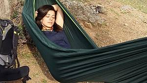 Dağa tırmanırken selfie çekmek istedi hayatını kaybetti