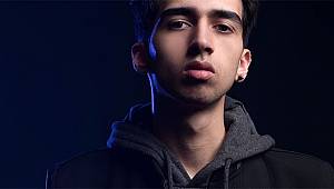 Genç Şarkıcıdan Çirkin Mesaj..