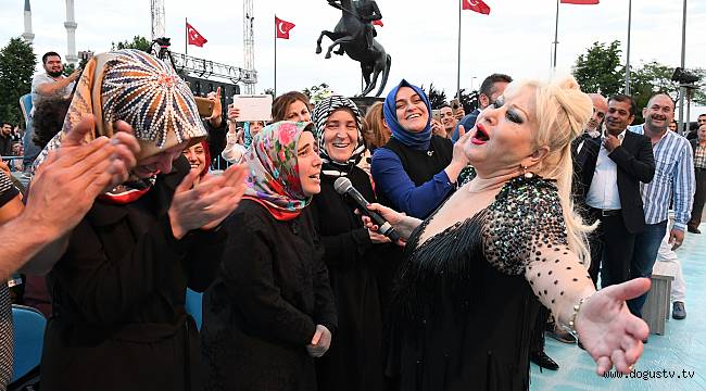 Muazzez Abacı'dan Pendik'te unutulmaz konser