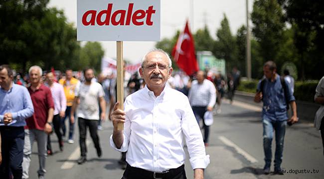 CHP'nin İstanbul yürüyüşünde şok! Bir partili hayatını kaybetti...