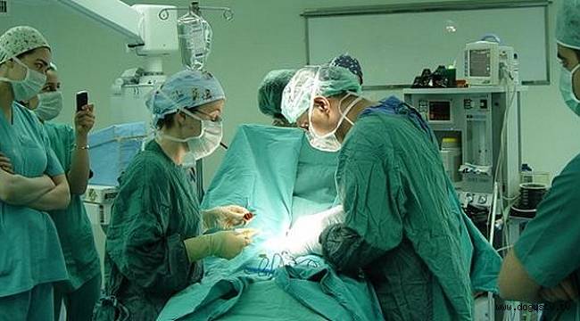Doktor hastalarını bırakıp kaçtı