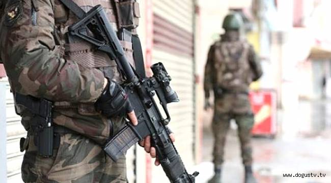 Eylem hazırlığındaki 8 PKK'lı patlayıcılarla yakalandı