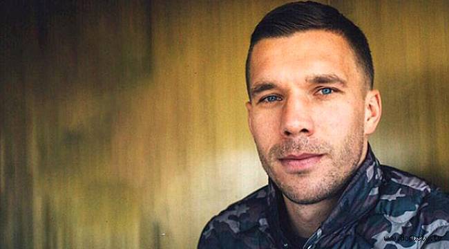 Lukas Podolski, Daha Vissel Kobe'ye Gitmeden Olay Yarattı