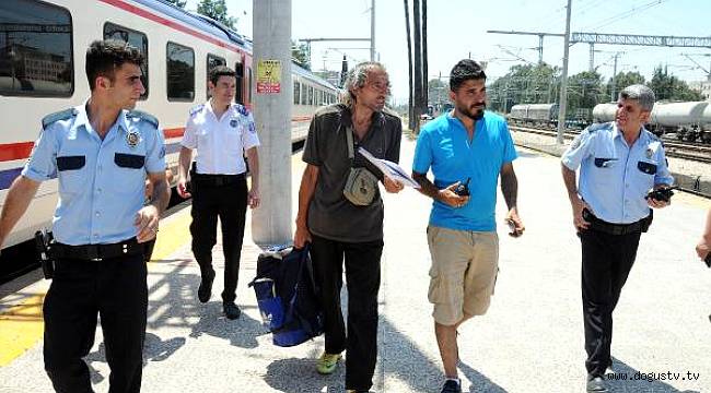 Mersini karıştıran sırp
