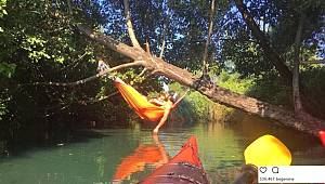 Romantik Çift Kadir Doğulu ve Neslihan Atagül'ün Tatil Görüntüsüne Beğeni Yağdı
