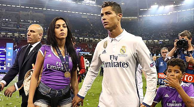 Ronaldo'ya Teklif Yaptı Paramız Yok Ama Çayımız Var