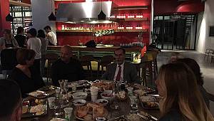 Şarap fabrikasında iftar