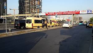 Yenibosna'da Palalı Genç Alarmı! Vatandaşlar Ne Yapacağını Şaşırdı