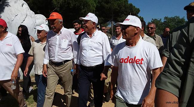 CHP GENEL BAŞKANI KEMAL KILIÇDAROĞLU ADALET YÜRÜYÜŞÜ SERGİSİ'NDE