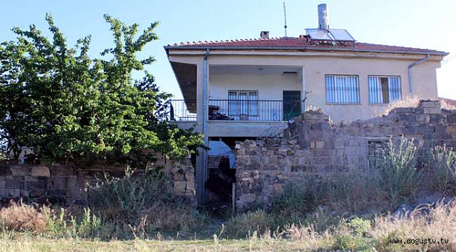 Çocuklarını bakkala gönderip dehşet saçtı