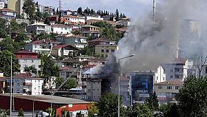 Onarım yapılan çatıda yangın çıktı 