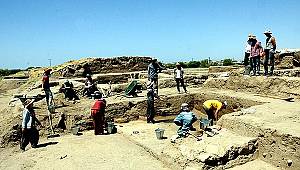 Van'da Urartulara ait dini mekan bulundu