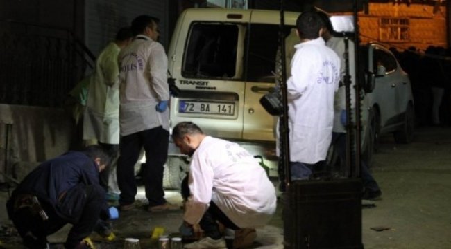 AK Parti İl Başkan Yardımcısının aracına bombalı saldırı!