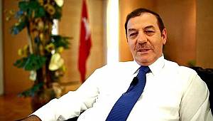 AKP'li belediye başkanı işi gücü bırakmış kendini övüyor