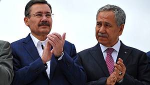 Gökçek gitti, Arınç 'altını kirletmiştir' tweetini kaldırdı