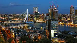 Hollanda'da seks karşılığı ders yasallaşıyor