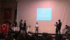 Ahmet Şimşek Koleji'nde İngilizce yarışmalar çekişmeli geçiyor