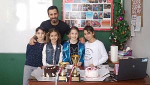 Ahmet Şimşekli jimnastikçiler İstanbul üçüncüsü oldu