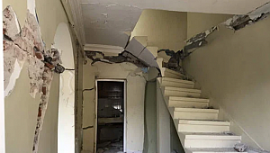 Mahalledeki korkunç çatlaklıklar gün ağarınca ortaya çıktı