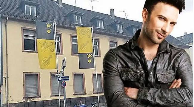 Tarkan'ın annesi gözyaşlarına boğuldu