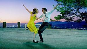 Bir kez izlemek yetmez: Ryan Gosling ve Emma Stone'dan City of Stars