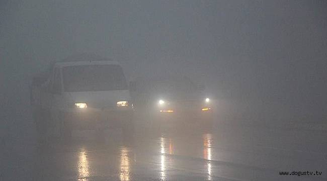 Bolu Dağı’nda ulaşıma yoğun sis ve yağmur engeli